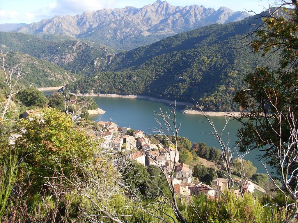 Cote Lac Tolla Rom bilde